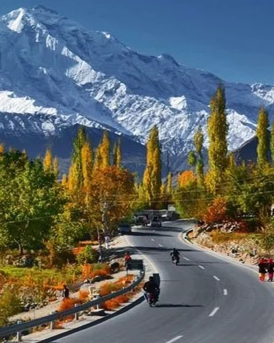 4-Karakoram-Highway-K2-peak